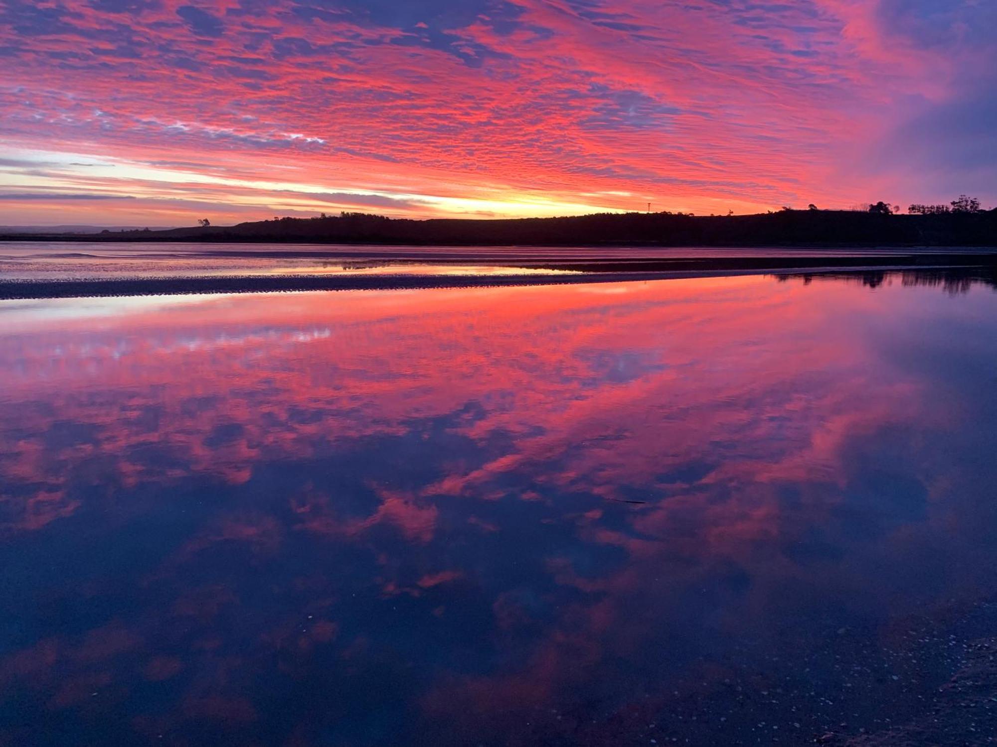 Pukehina Estuary Sunset Views Townhouse & Studio Luaran gambar