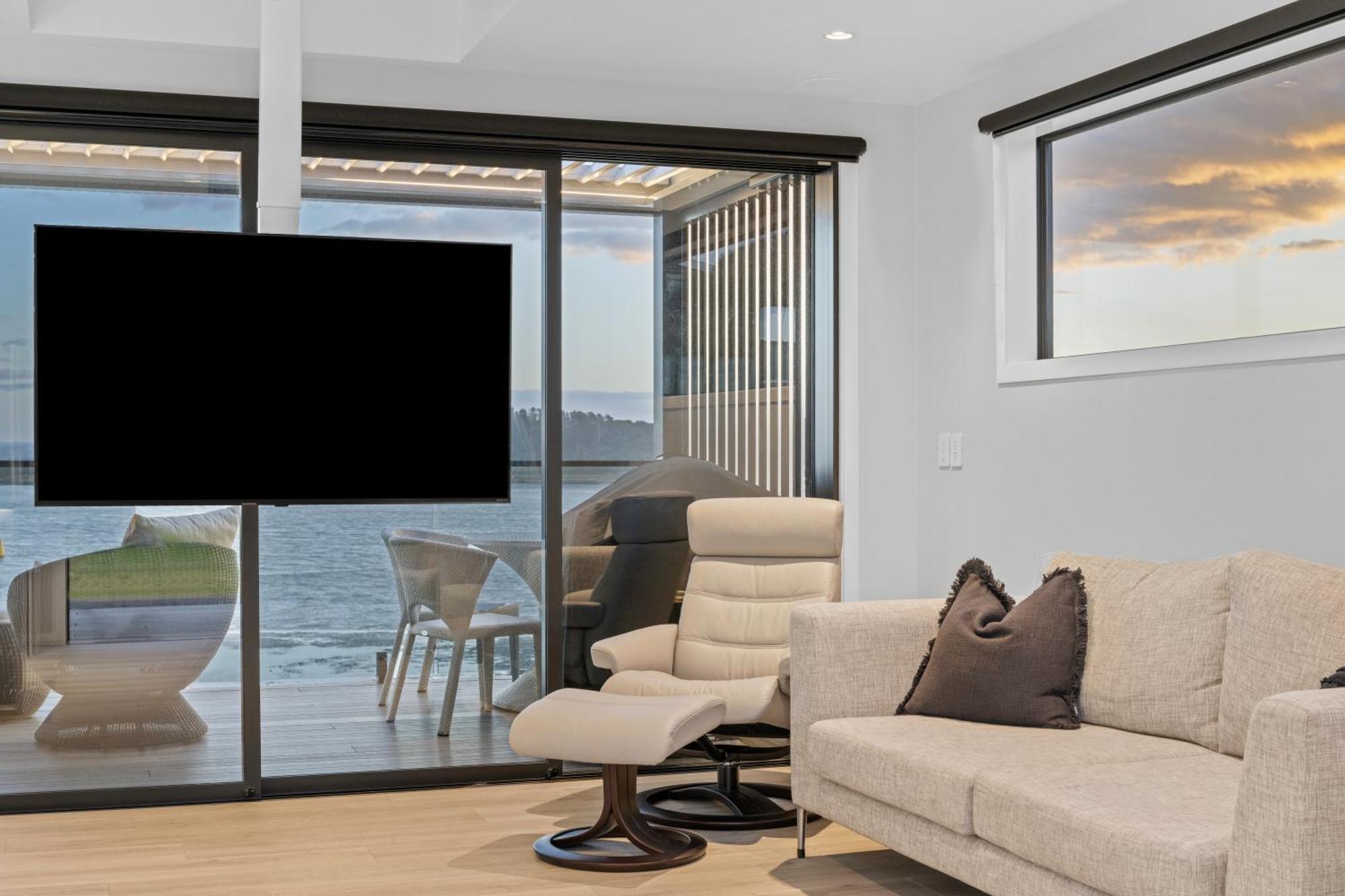 Pukehina Estuary Sunset Views Townhouse & Studio Luaran gambar