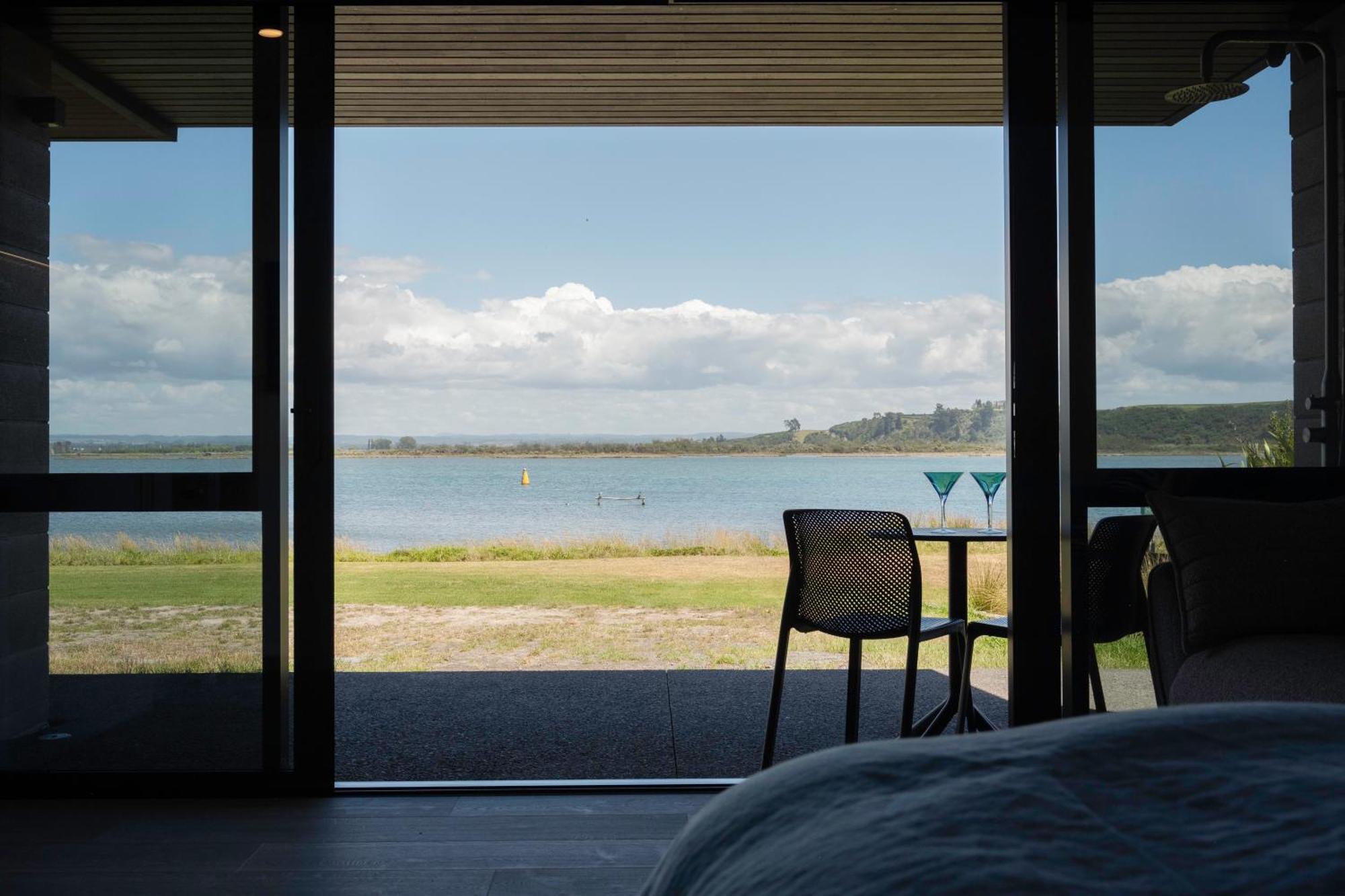Pukehina Estuary Sunset Views Townhouse & Studio Luaran gambar